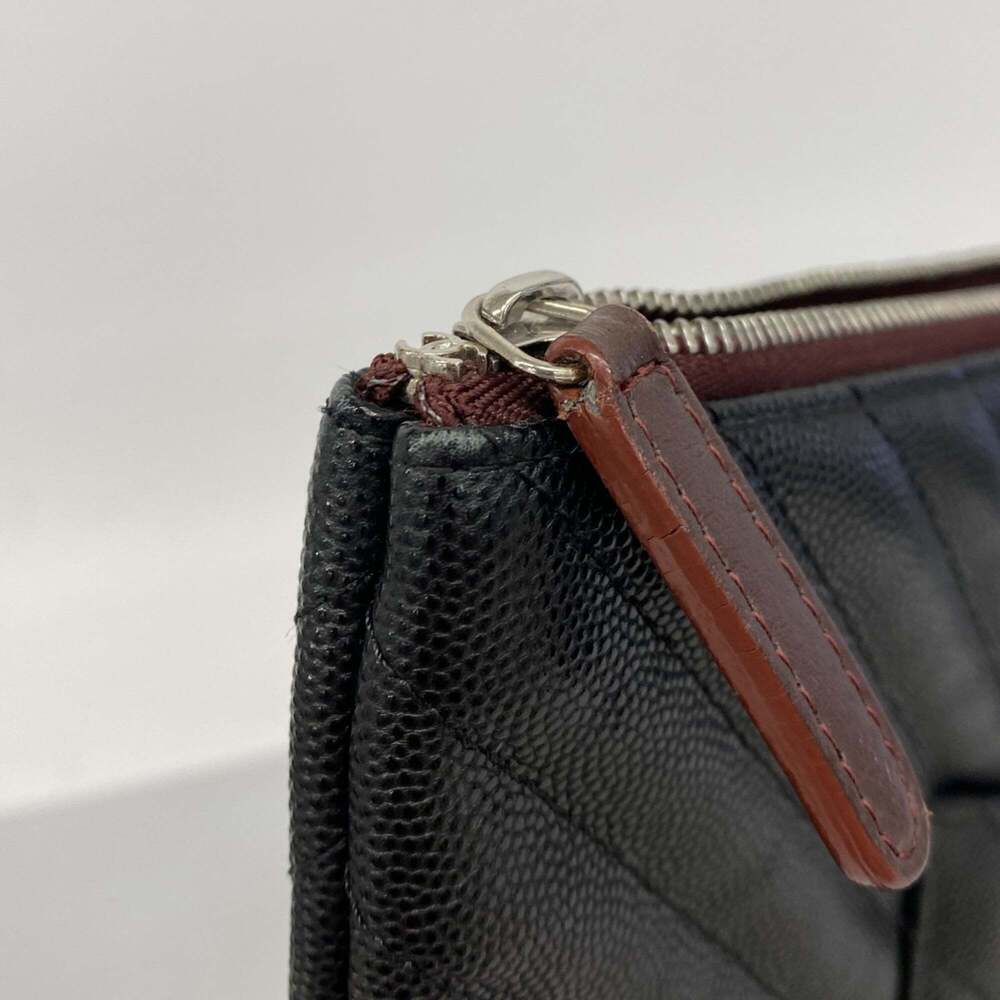 CHANEL Black Caviar Leather Clutch Bag - Picture 7 of 11